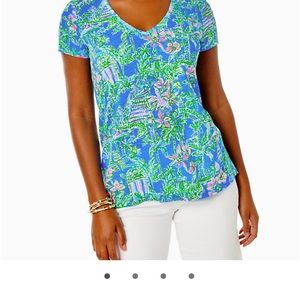 Lily Etta V- neck top  NEW